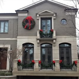 Outdoor holiday decor