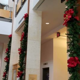 Indoor holiday decor