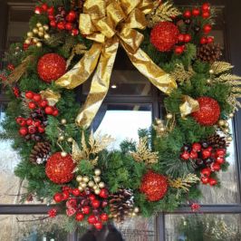 Holiday wreath