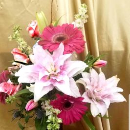 Arrangement of pink flowers